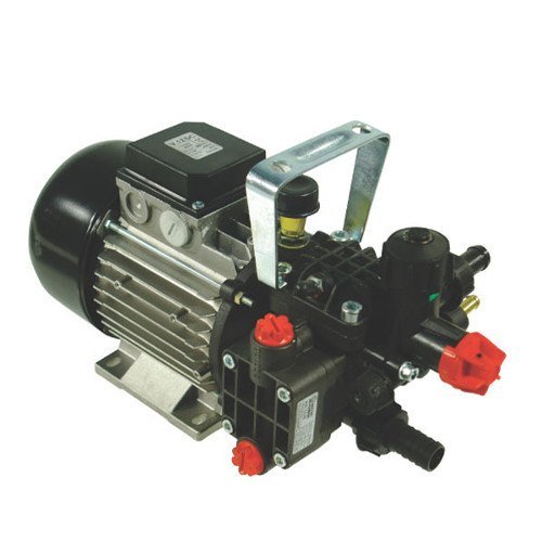Electric Three Phase Due Diaphragm Piston Pump, Power: 5.5 kW, 260 V