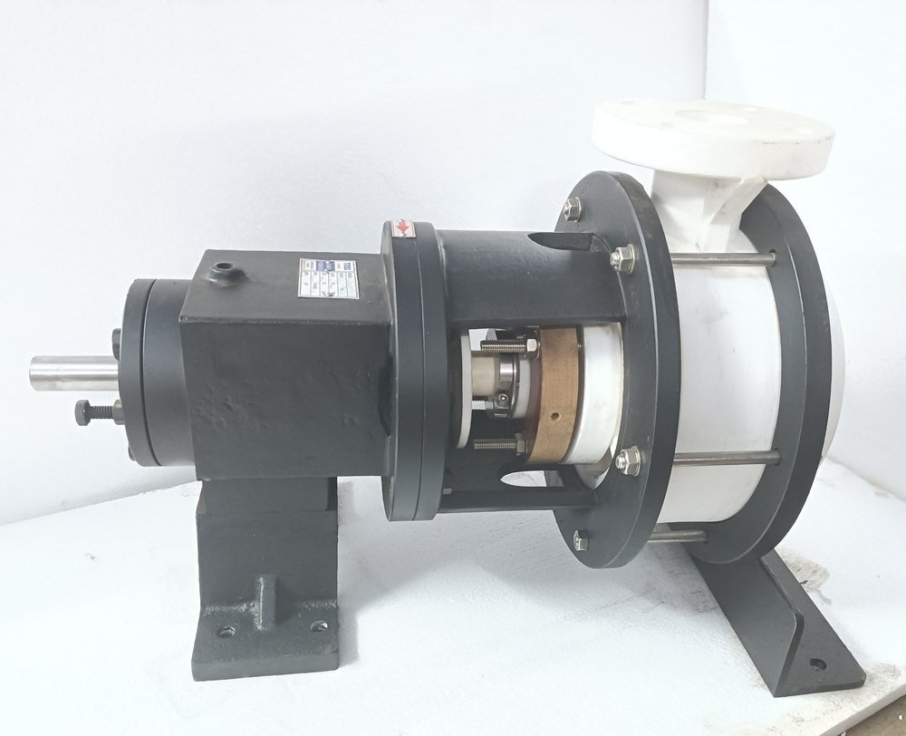 Single Stage Centrifugal Pump End Suction Polypropylene Pumps, PP Centrifugal Bare Shaft Pump, Model Name/Number: VRE-160