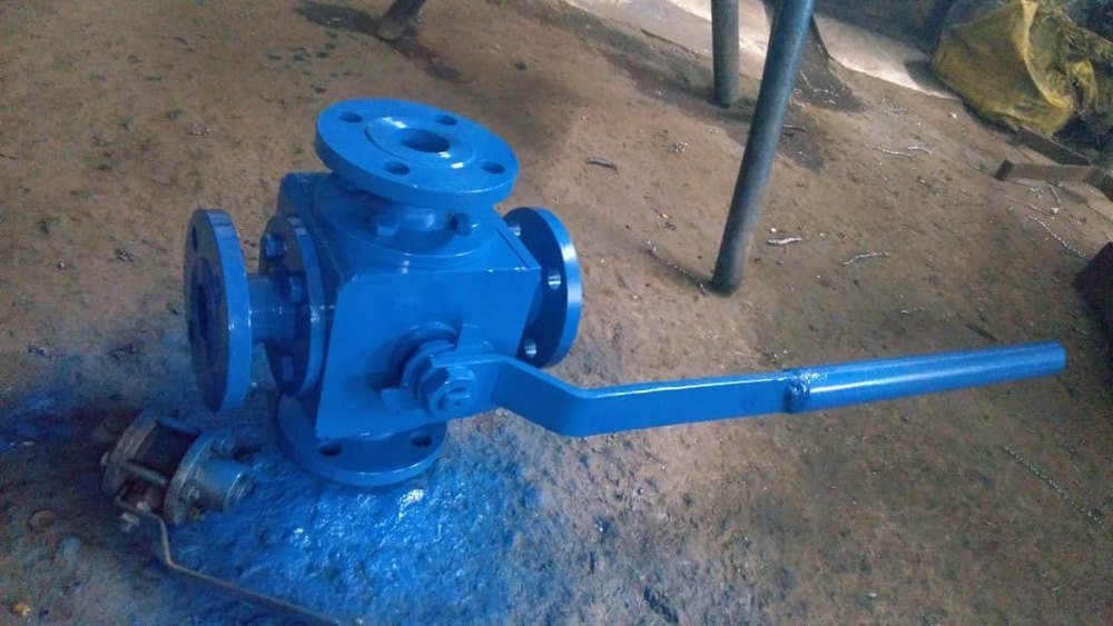 Four Way Ball Valve Flange Type, For Industrial, Material Grade: SS