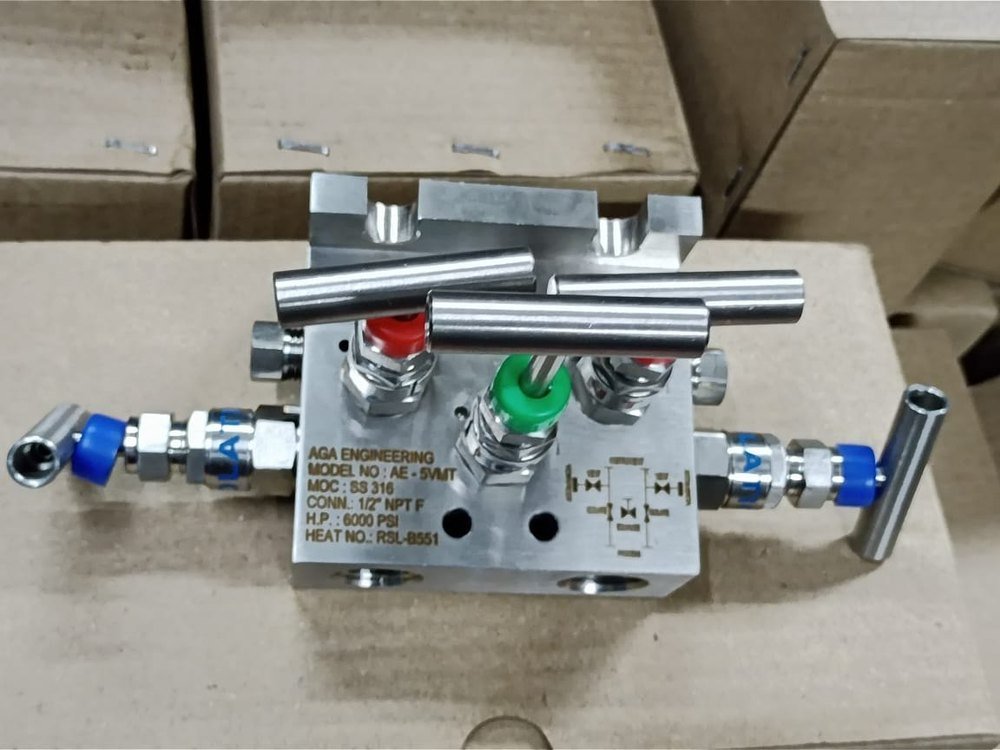 5 Way Manifold Valves T Type, Size: 1/2, 1/4