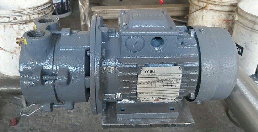 Three Phase Cast Iron Close Coupled Liquid Ring Vacuum Pump, 220V - 415V