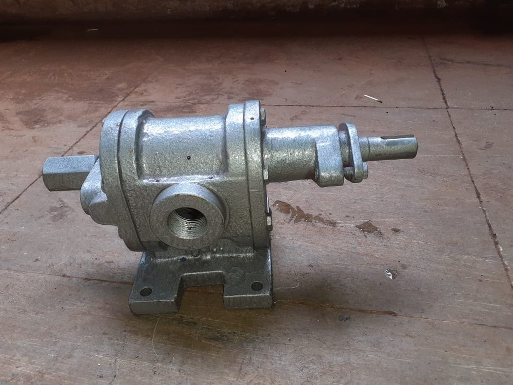 10-15 M Internal Gear Pump, AC Powered, 3 HP