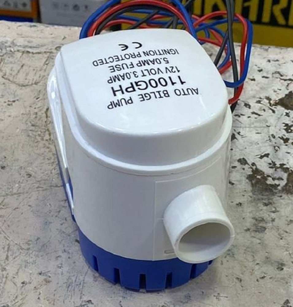 12Volt Automatic Boat Bilge Pump, Max Flow Rate: 1100 Gph
