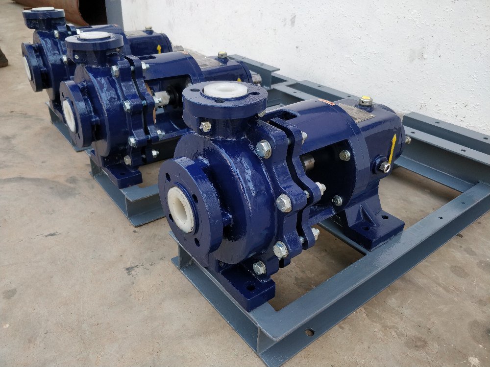 PLASTICO Up To 90 PVDF PUMPS