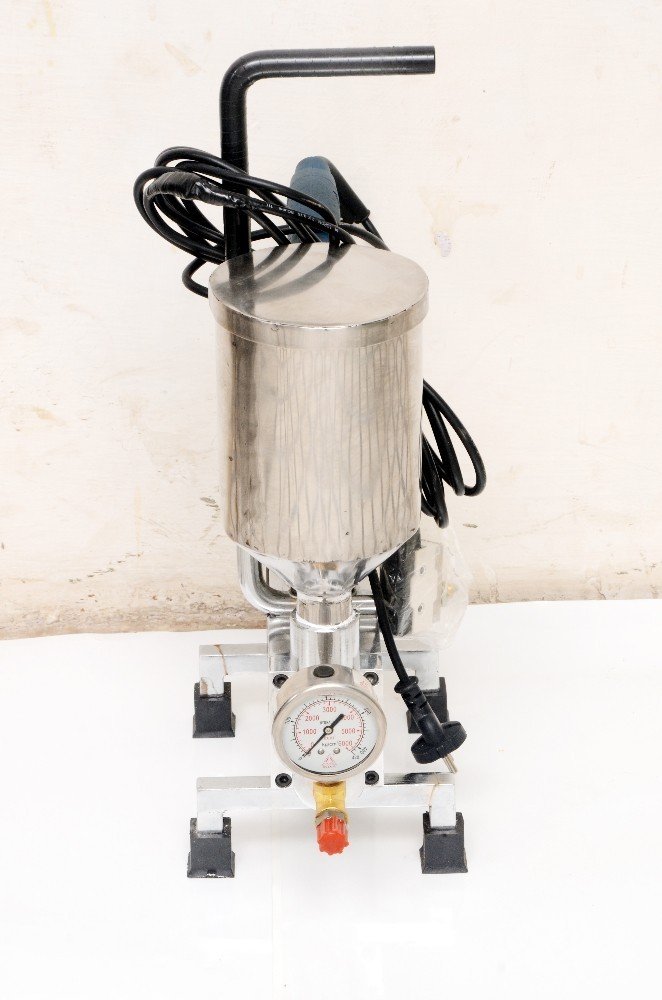 Dev Techno Engineers SS Epoxy/PU Grouting Pump (Bosch), Radial Piston Pumps, Electric