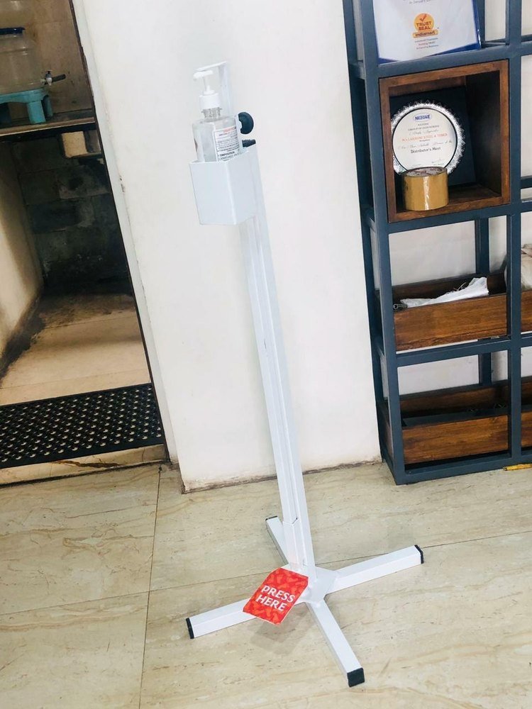 Sanatizing pump stand